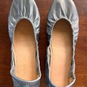 Tieks metallic pewter size 10